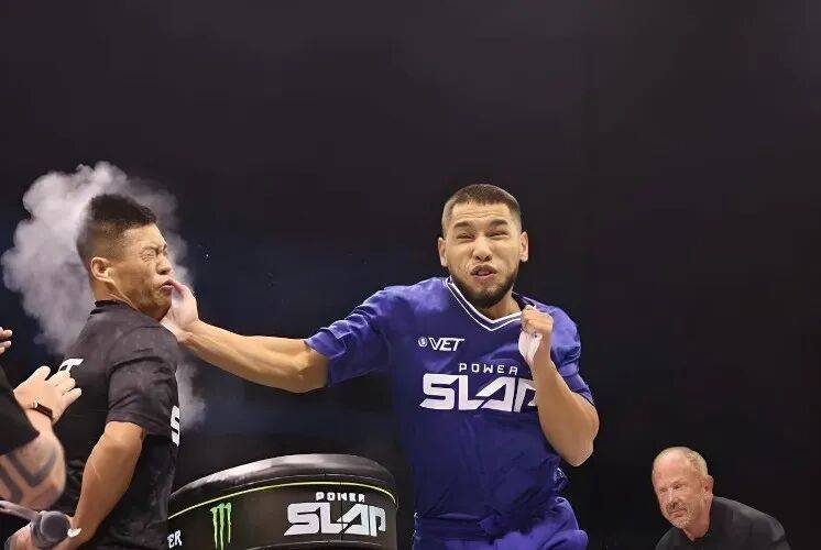 皇冠信用账号申请_“现在看人还是重影”！扇耳光比赛受伤的中国选手：签了6场皇冠信用账号申请，还想完成剩下的5场