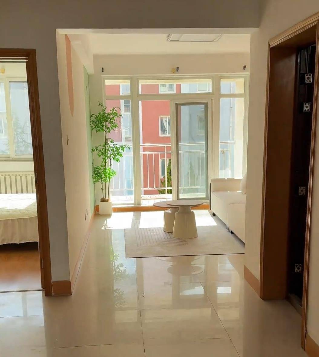 皇冠信用網会员申请_女子称丈夫花8万元网购70平海景房皇冠信用網会员申请，当地仍有多套起拍价1万的房型在售，中介：在乳山几万元能买房很正常