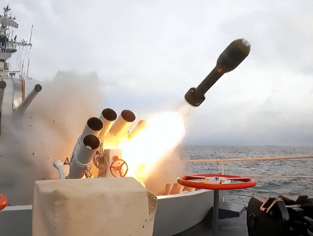 皇冠信用网怎么申请_日本根本不买特朗普账！局势紧张之际皇冠信用网怎么申请，高市早苗送中国两句话，台湾专家：日军可能被全歼