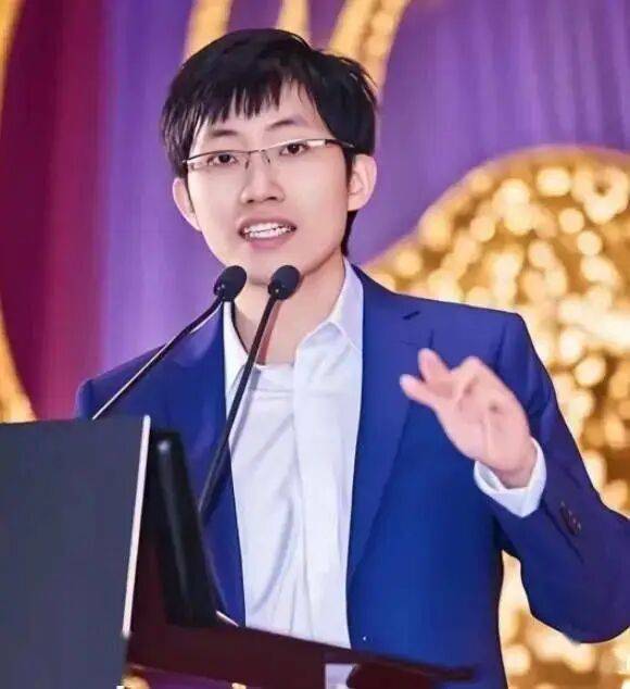 怎么开通皇冠信用网_梁文锋炒股日赚1亿怎么开通皇冠信用网，段永平直言 “没人打得过他”！