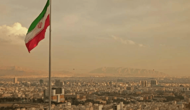 皇冠信用盘会员
_2500名美军杀进霍尔木兹海峡皇冠信用盘会员
,却连油轮都不敢护送!伊朗这招太狠了