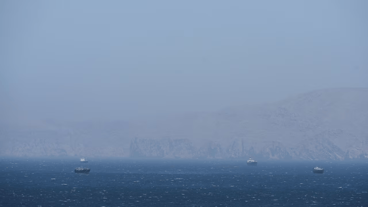 皇冠信用网登2代理_伊朗关闭霍尔木兹海峡 指责以色列违反停火协议